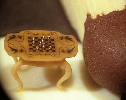 Vladimir Aniskin's - Microscopic Miniature Art