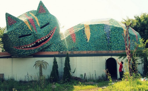Top 10 Buildings That Look Like Cats