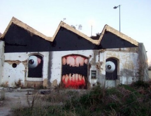 Top 10 Beautifully Scary Halloween Street Art