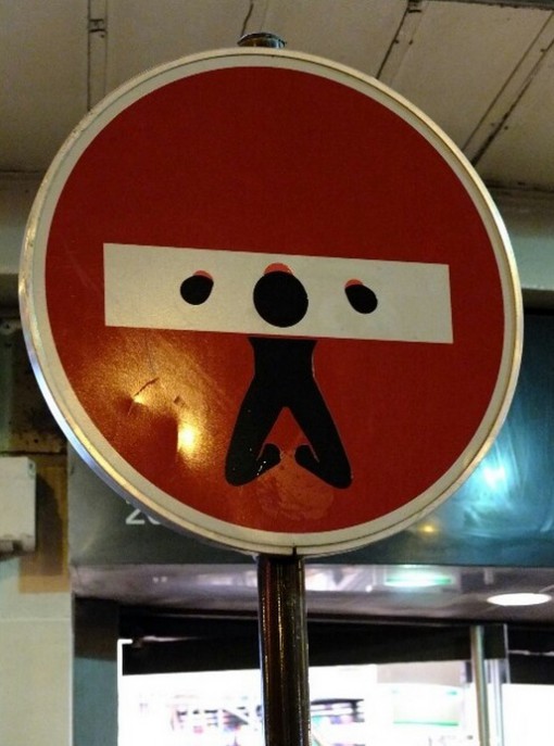 Top 10 Funniest Safety Signs Edits