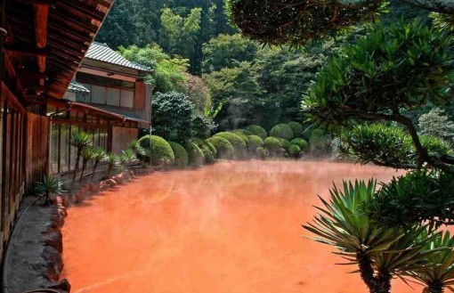 Top 10 Amazing Hot Springs Around the World