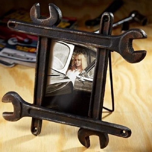 Spanner Turned into a Picture Frame