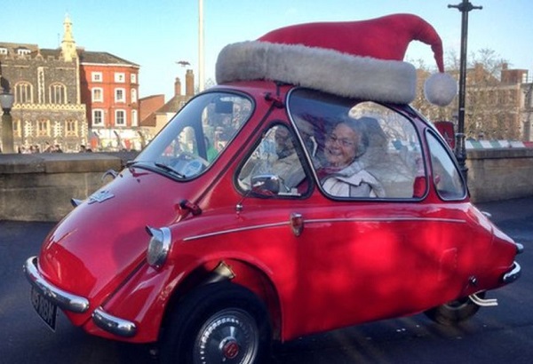 giant car santa hat