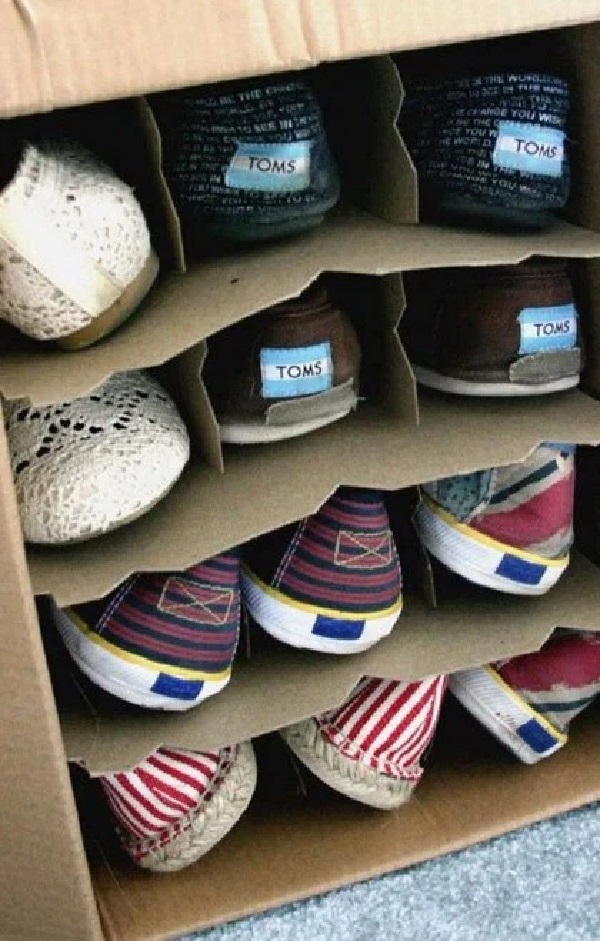 Cardboard Box Turned into a Shoe Holder (Shoe Organiser)