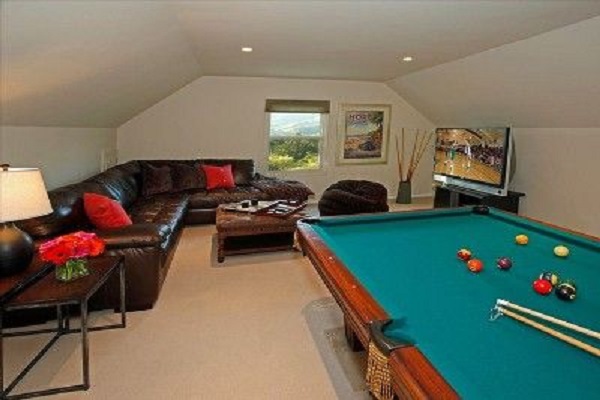 Turn Your Loft Conversion Into a Game Room