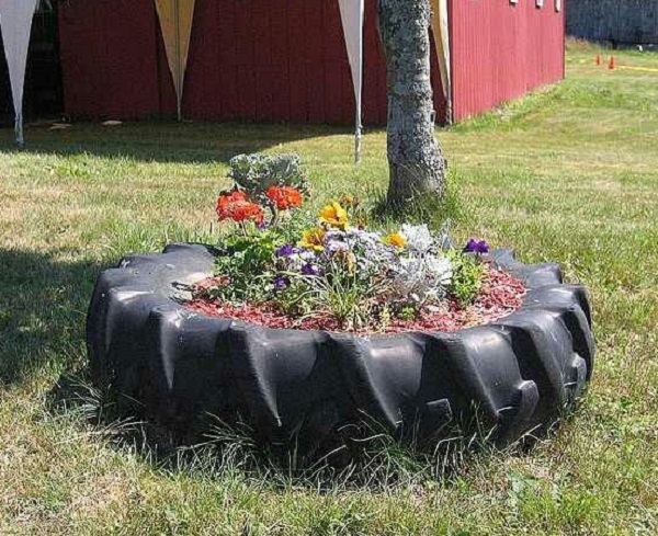 Large Garden Planter Made From a Tractor Tyre