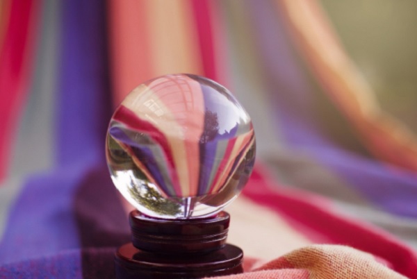 10 Things you Need to Know About Professional Psychics