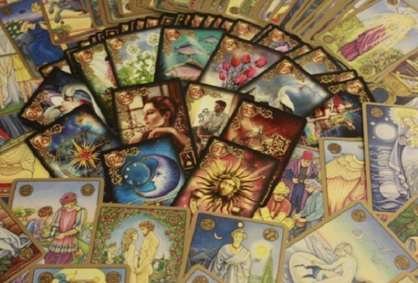 10 Things you Need to Know About Professional Psychics