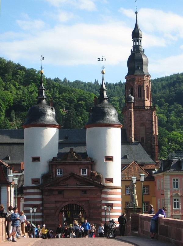 Carl Theodor Old Bridge (Alte Brücke)