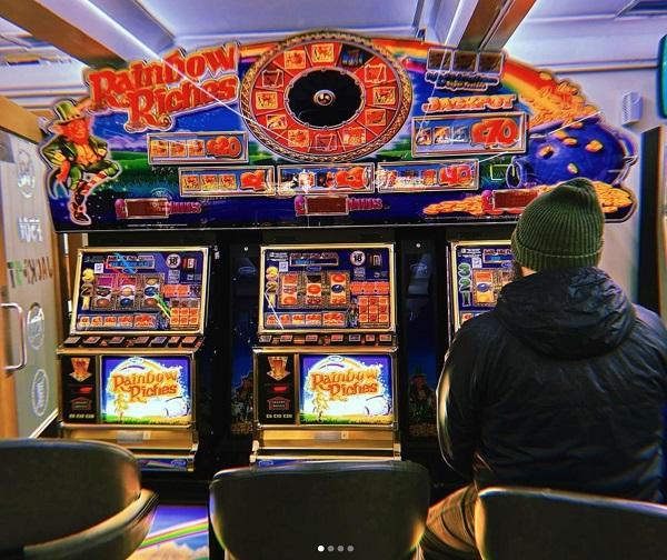 Ten Things You Didn't Know About UK Fruit Machines